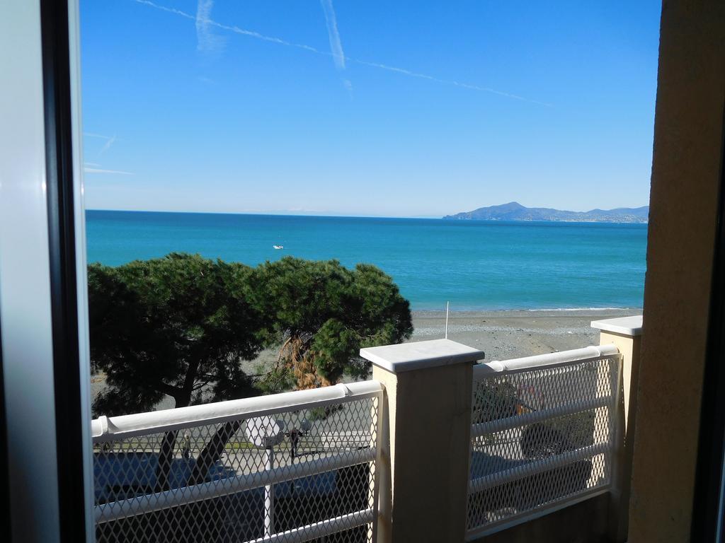 Baia Delle Favole Affittacamere Sestri Levante Exterior photo